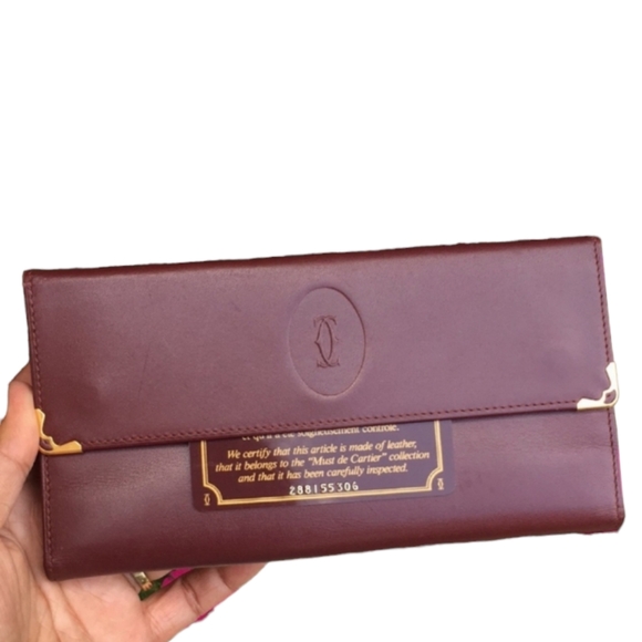 💋CARTIÉR BORDEAUX TRI-FOLD WALLET - Picture 3 of 14